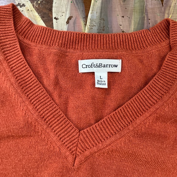 Pumpkin colored V-neck sweater from croft and borrow - Picture 5 of 5